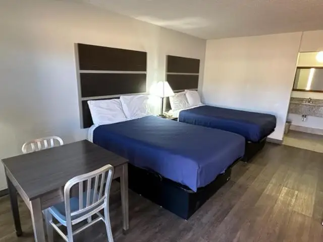 Double Room with Two Double Beds - Non-Smoking